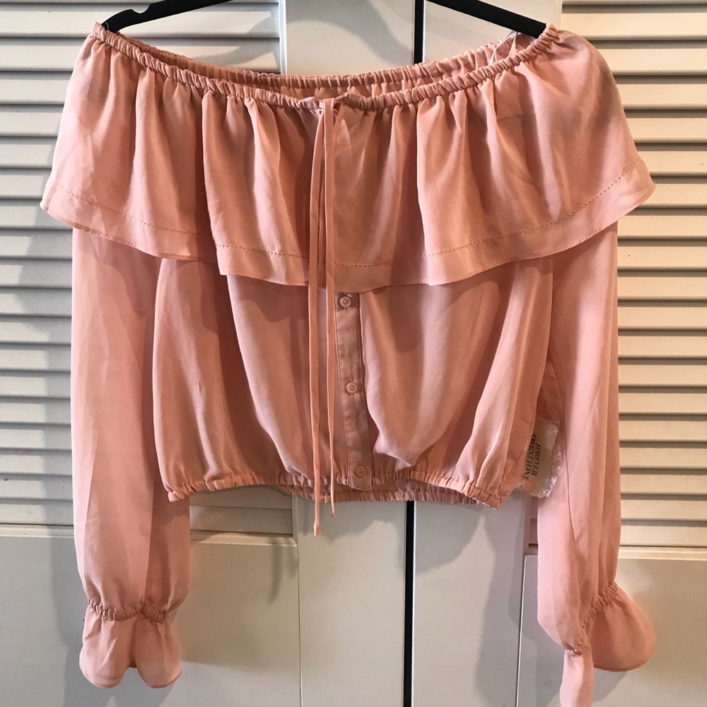 Off Shoulder sheer blouse w/ details